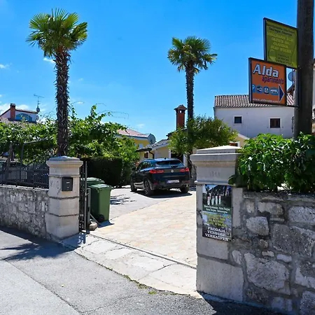 Alda-App Apartment Funtana Exterior photo