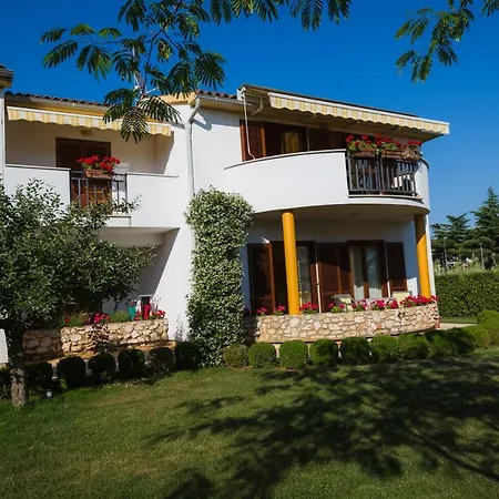 Alda-App Apartment Funtana Exterior photo