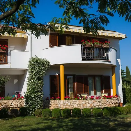 Alda-App Apartment Funtana Exterior photo