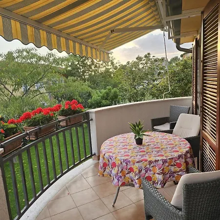 Alda-App Apartment Funtana Exterior photo